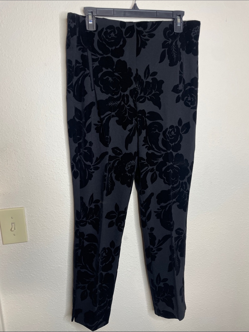 Chico's | The Ultimate Fit Juliet Floral Burnout Ankle Pants Size 10 NWT - Picture 2 of 7